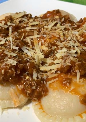 Una foto de Sorrentinos de jamón y queso