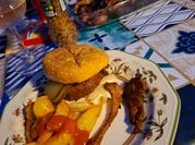 Una foto de cabrito frito