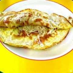 A picture of Cheese Omelette.