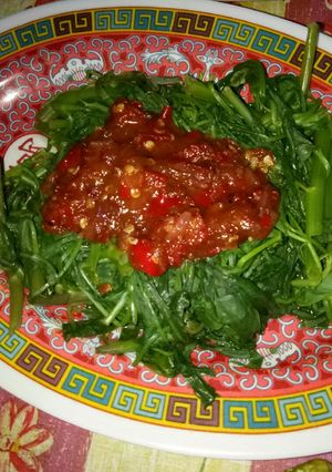 Foto resep 21.Brambang asem kangkung
