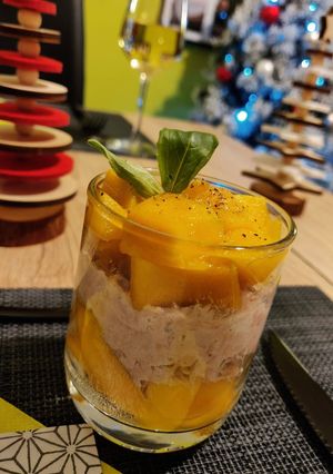 Une photo de Verrine mangue et thon au fromage frais