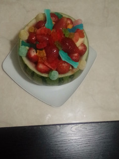 Una foto de Cóctel de frutas.🍉🍎🍓🍊🍋