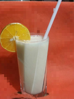 Una foto de Licuado de piña y naranja