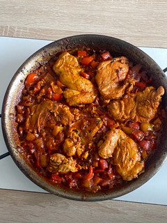 Una foto de Arroz seco de pollo adobado