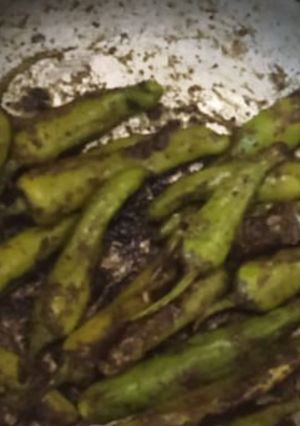 A picture of Green Chilli Pickle.