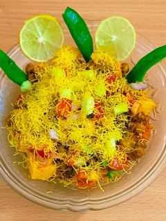 મુંબઈ ની પ્રખ્યાત ઠેલાવાળા ની ચટપટી : ચણા ચાટ રેસીપી મુખ્ય ફોટો