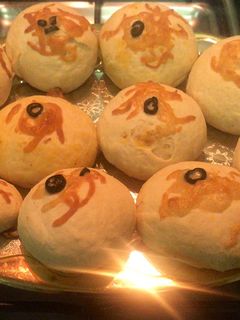 A picture of Pizza bombs.