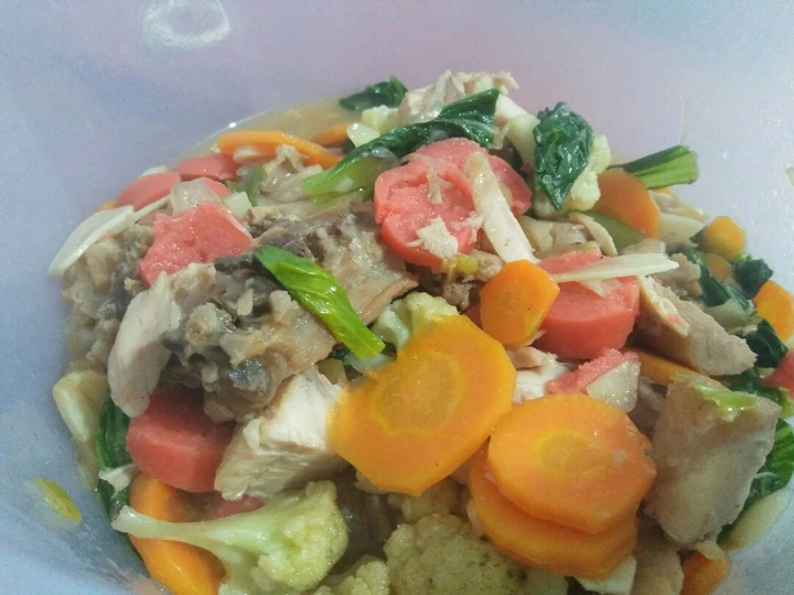 Cara Gampang Membuat Resep Tumis ayam warna warni (sosis,pokcoy,brokol,wortel) Anti Ribet, Bikin Ngiler