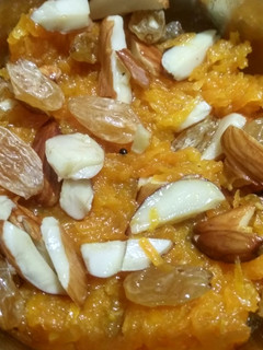 கேரட் அல்வா (Carrot halwa recipe in tamil) செய்முறை முக்கிய புகைப்படம்