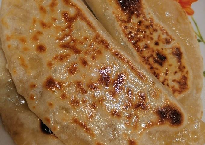 Кутабы с сыром и зеленью 🥟