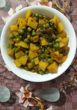 A picture of Aloo Methi.