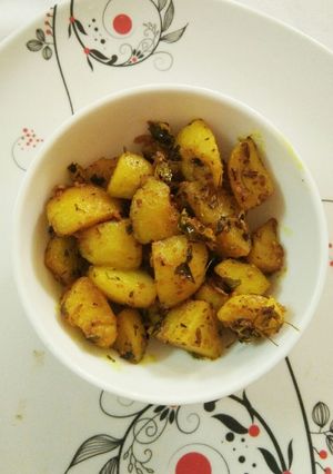 A picture of Jeera aaloo dhaba style.