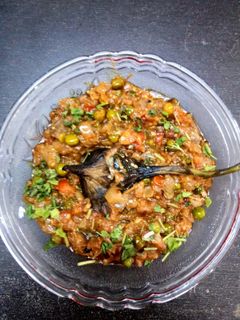 बैंगन का भरता सब्जी (Baingan ka bharta sabzi recipe in hindi) रेसिपी मुख्य फोटो