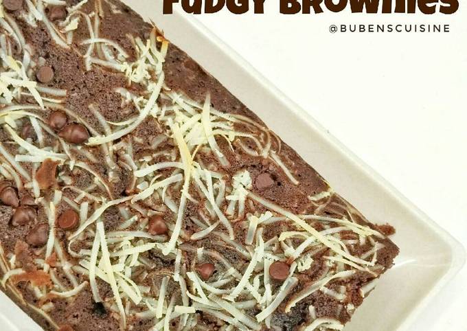 Resep Fudgy Brownies (No Mixer) oleh Bu Bens (@bubenscuisine) - Cookpad