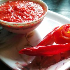 A picture of Lal Mirch or Tamatar ki chutney.