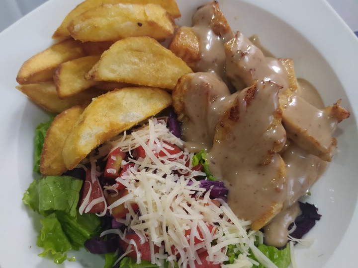 Langkah Mudah untuk Menyiapkan Chicken Steak Potato Wedges and Fresh Salad Anti Gagal