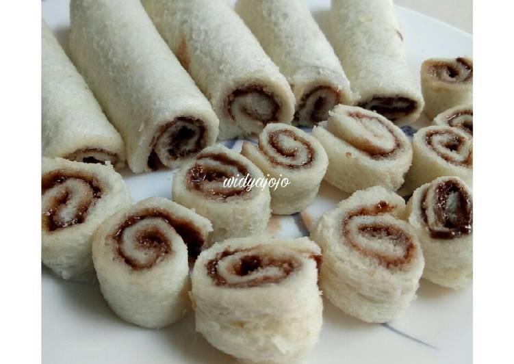 Roti Gulung Milo