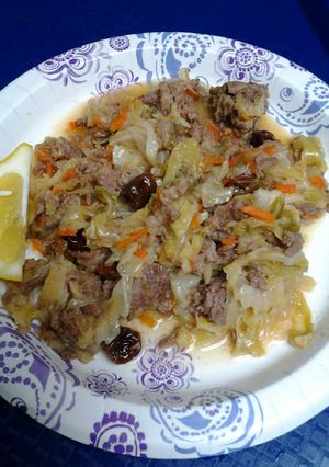 A picture of Cabbage carne picada.