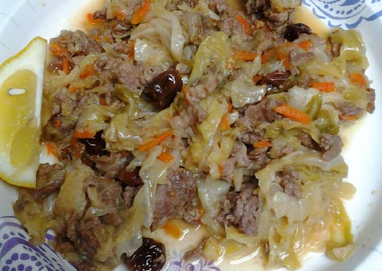 Steps to Prepare Cabbage carne picada in 25 Minutes for Mom