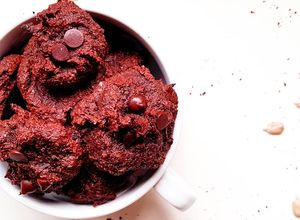 Una foto de Sorprendentes galletas saludables de doble chocolate! Sin gluten, sin azúcar, sin grasa, veganas y deliciosas!!