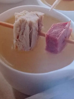 Una foto de Caldo de ave y jamón Thermomix