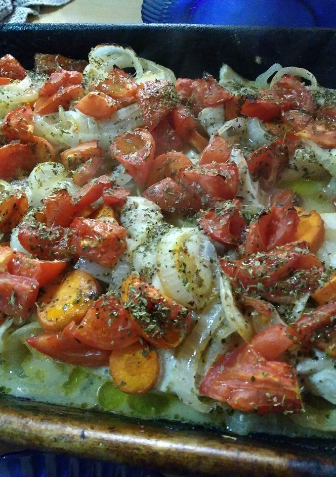 Una foto de Pescado al horno con verduras (anti colesterol)