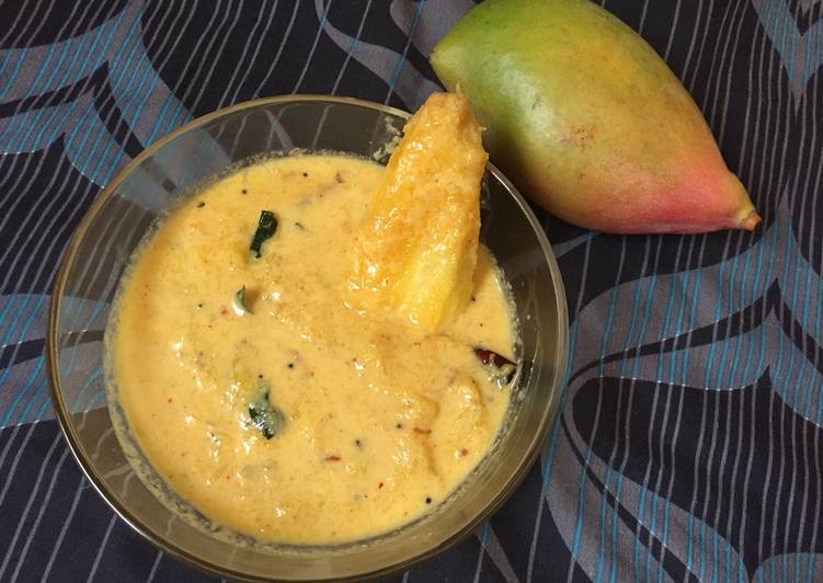 Recipe of Any-night-of-the-week Mambazha pulissery (Sour and Sweet Mango curry)