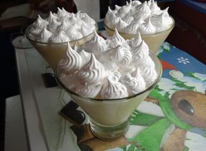 Una foto de Espuma de limón 🍋💕🍋💕🍋💕🍋💕