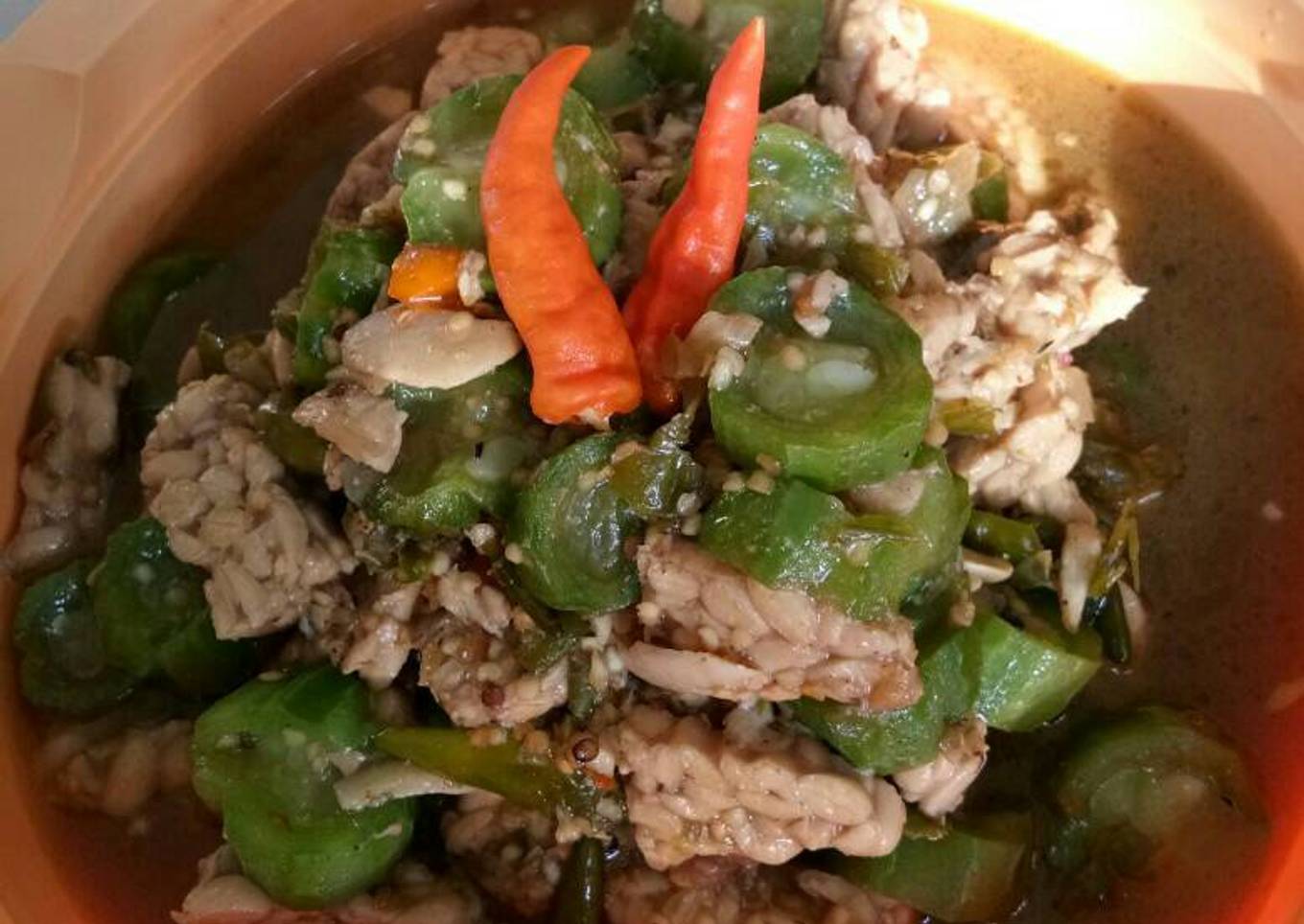 Tumis gambas/oyong dan tempe