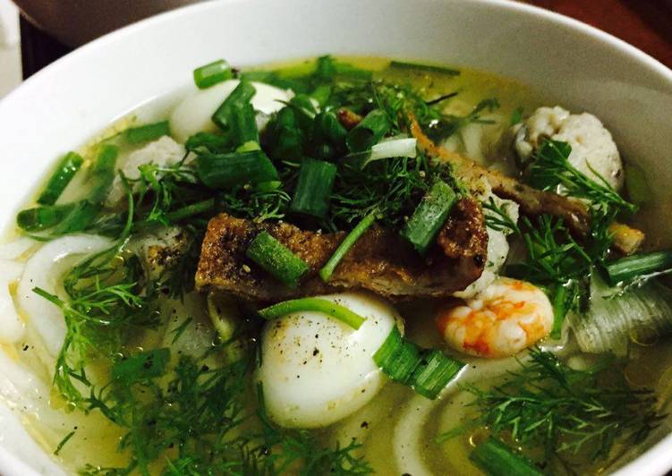 Bánh canh chả cá thát lát