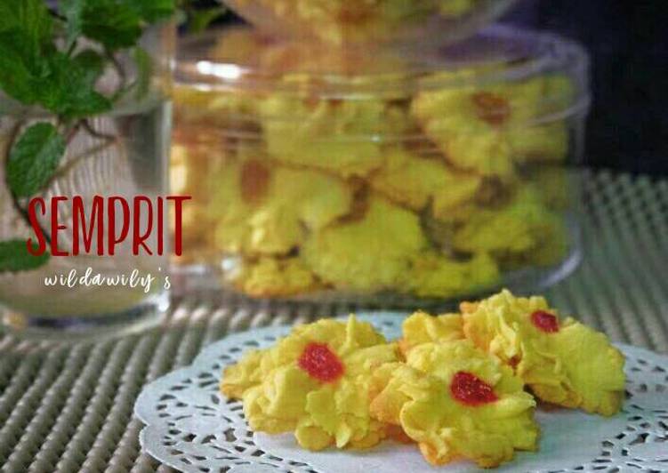 Resep Kue Semprit Anti Gagal