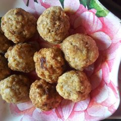 Dussehra Special poha besan pakodas A picture of Dussehra Special poha besan pakodas.