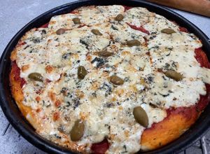 Una foto de Pizza de roquefort 🍕