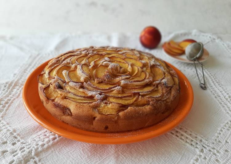 Torta di pesche fresche