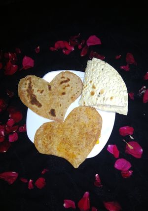A picture of Heart roti.