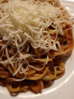 Una foto de Espaguetis con atún y salsa tomate a la mostaza