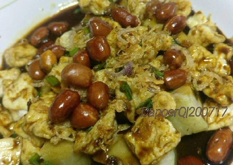 Tahu lontong bumbu