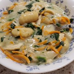 A picture of Chicken and Cauliflower Gnocchi Soup.