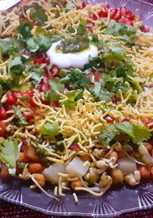 A picture of Sprouted green moong and chana chaat.