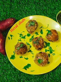 स्वीट पोटैटो बफ वडा रेसिपी मुख्य फोटो