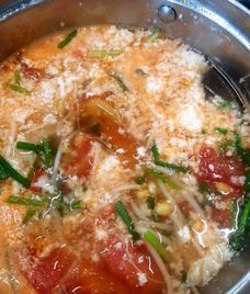 canh chua chay cà chua