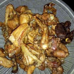 A picture of Fried chicken.