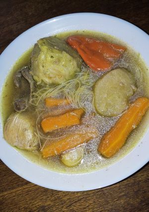 Húsleves gazdagon recept fotója