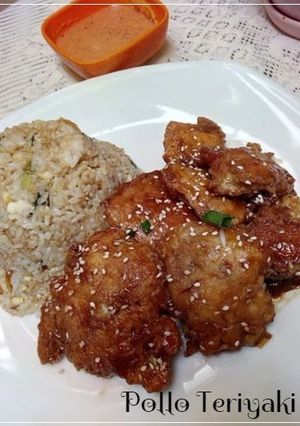Una foto de Pollo en salsa teriyaki