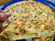 Una foto de tortilla de papas catalana