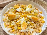 Ensalada de garbanzos con vinagreta de pistachos