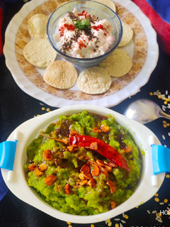 લહસૂની પાલક ખીચડી (Lahsuni Palak Khichadi Recipe In Gujarati) રેસીપી મુખ્ય ફોટો