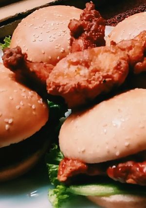 A picture of KFC style zinger Burger.