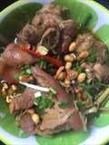Thịt giò heo hon sả