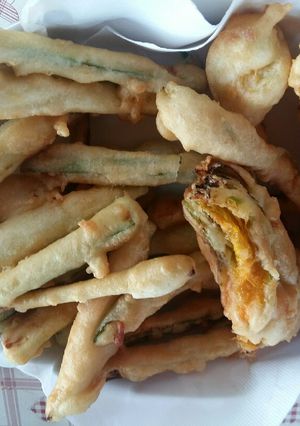 Foto di Fiori e zucchine fritti